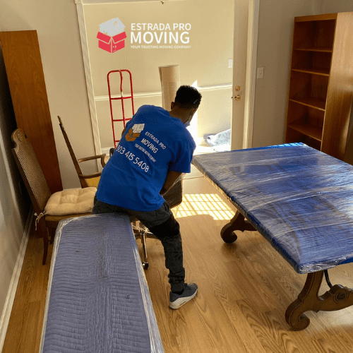 Service Provider of Loading And Unloading Services in Charlotte, North Carolina, USA.